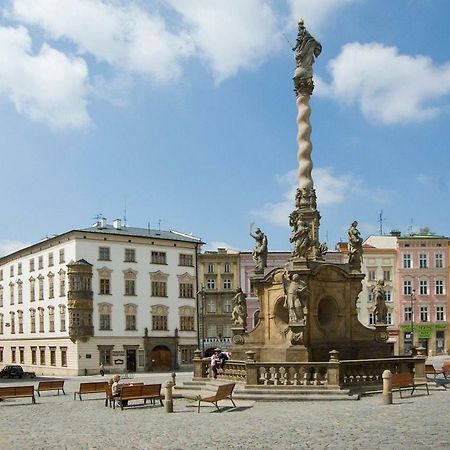 אולומוץ Apartman Dolni Namesti מראה חיצוני תמונה