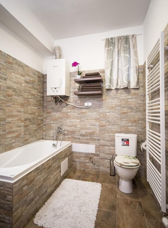 אולומוץ Apartman Dolni Namesti מראה חיצוני תמונה