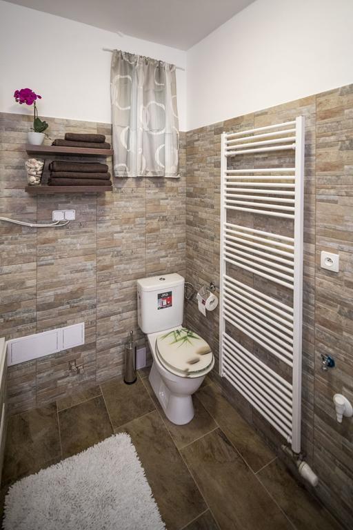 אולומוץ Apartman Dolni Namesti מראה חיצוני תמונה